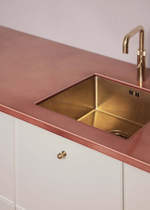 Solid colored lava stone worktop kitchen by Made a Mano